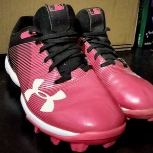 Under Armour Girls Cleats size 4